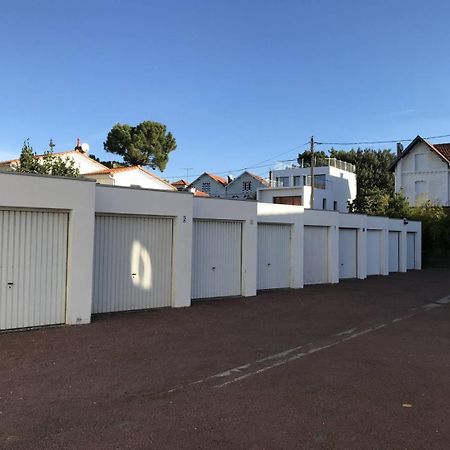 Royan - Vue Mer Pour Cet Appartement Face A La Plage - Grande Conche Exterior photo
